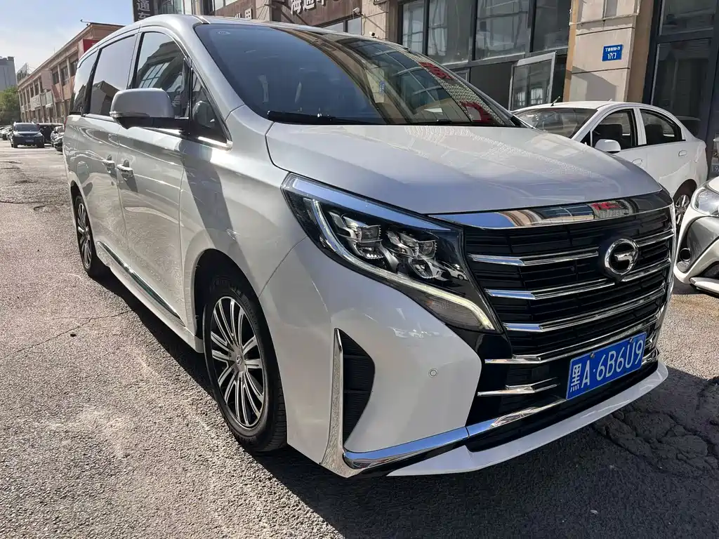 GAC Motor Trumpchi M8 2022 — фото 3