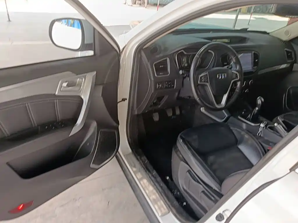 Geely Vision X6 2017 — фото 16