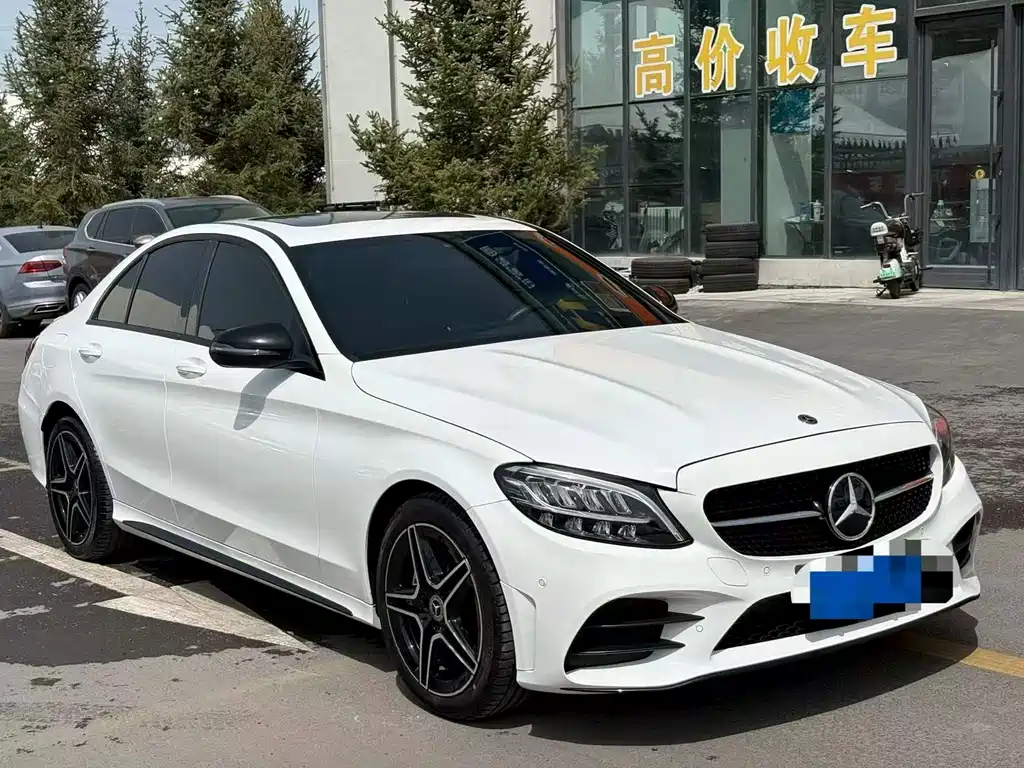 Mercedes-Benz C-Class 2021