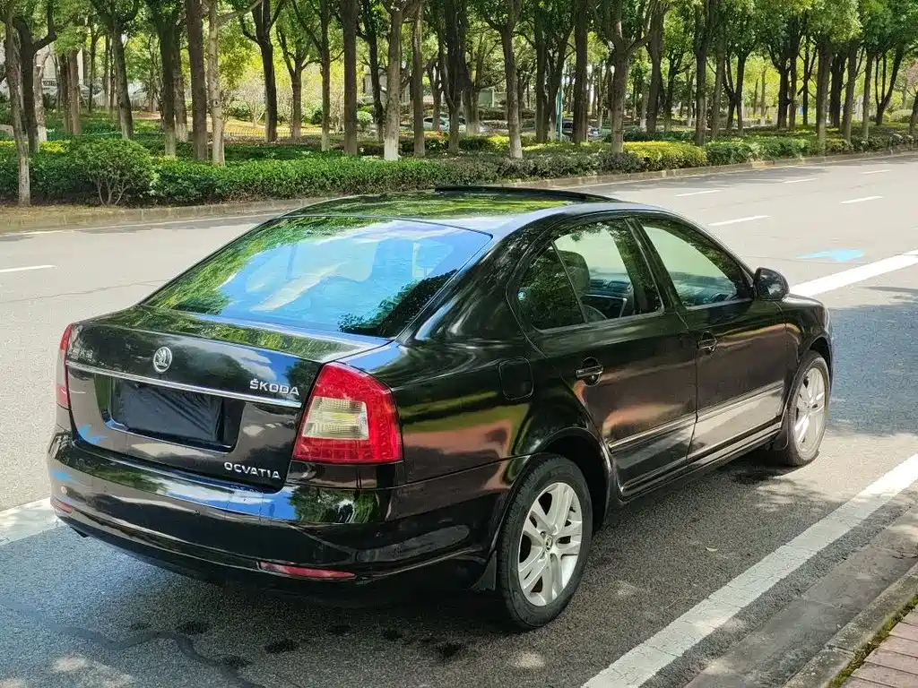 Skoda Octavia 2014 — фото 16