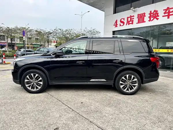 GAC Trumpchi GS8 2017