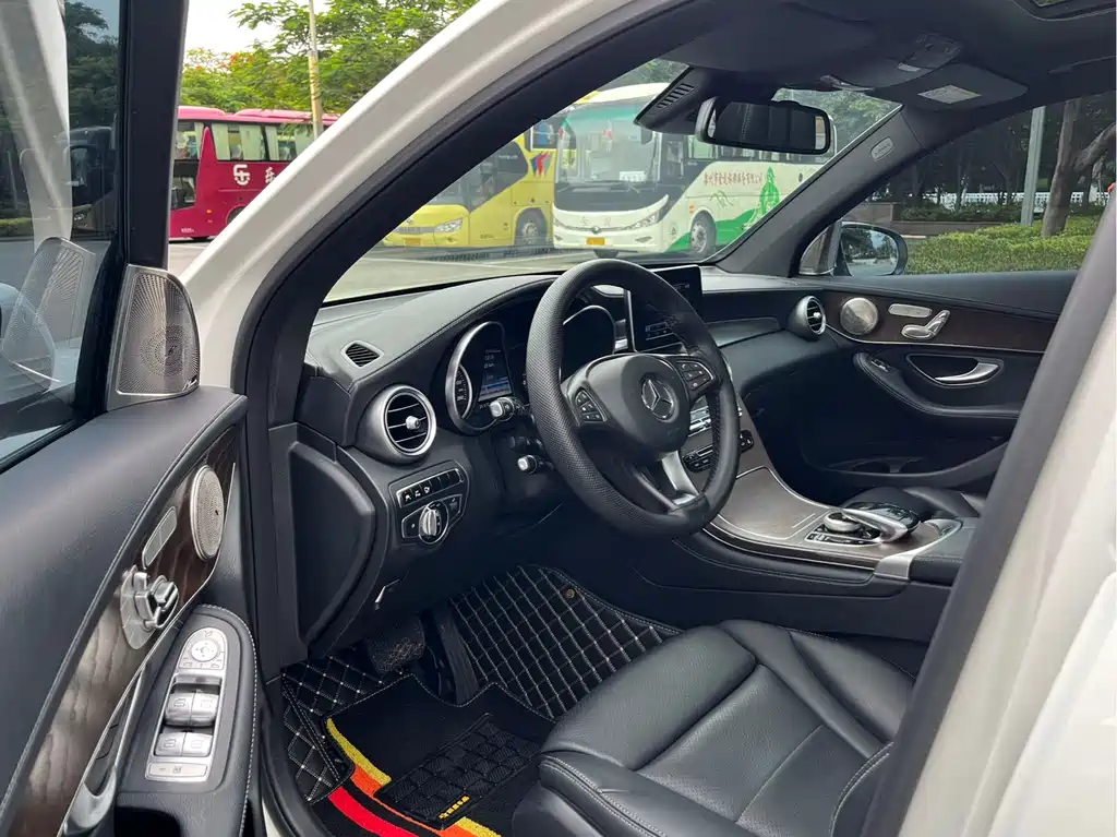 Mercedes-Benz GLC 2016