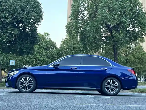 Mercedes-Benz C-Class 2019