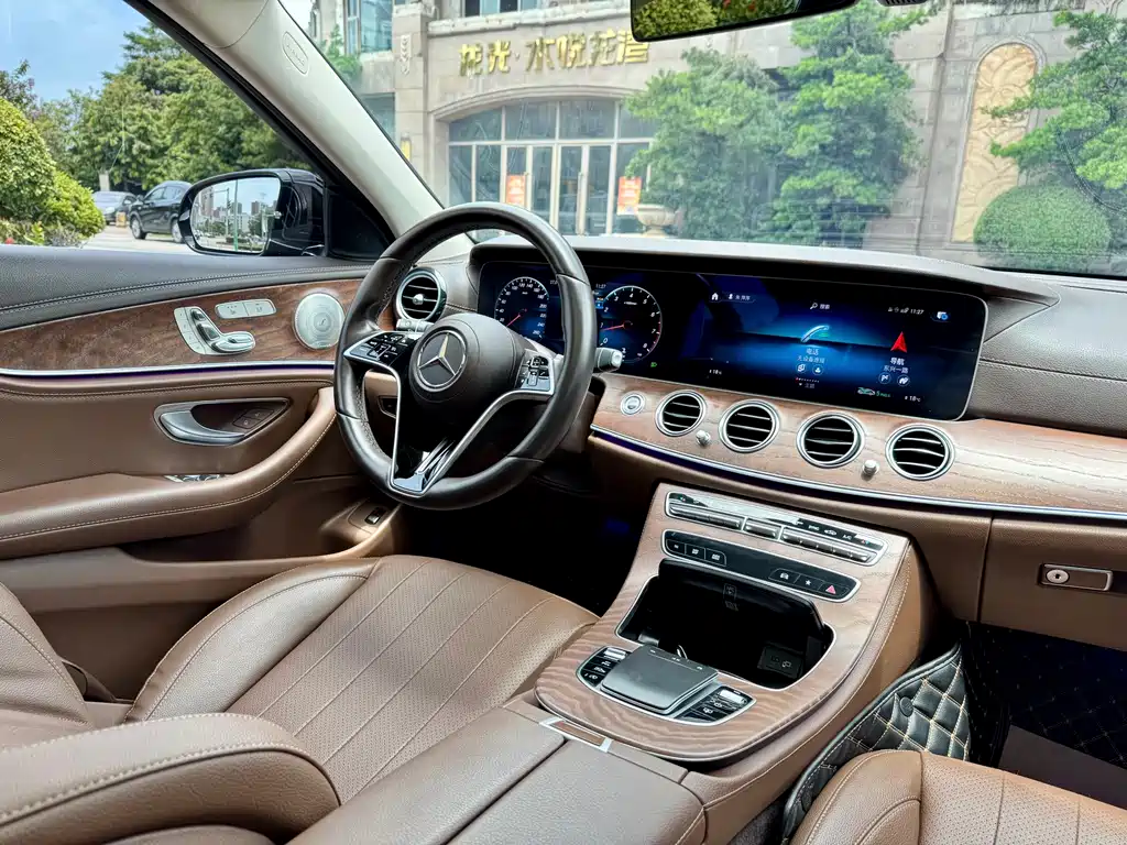 Mercedes-Benz E-Class 2023
