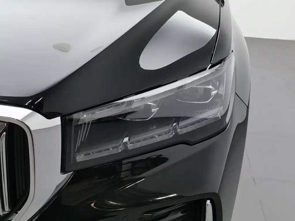 Geely Xingyue L 2025