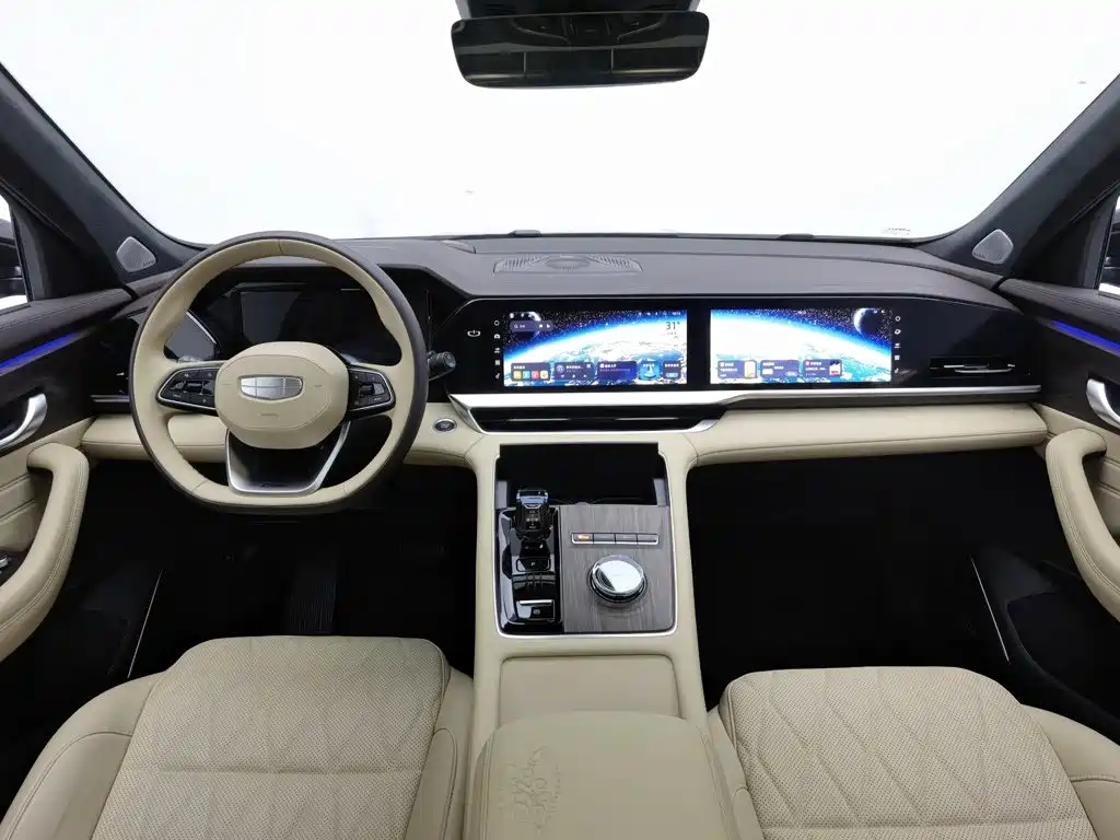 Geely Xingyue L 2025