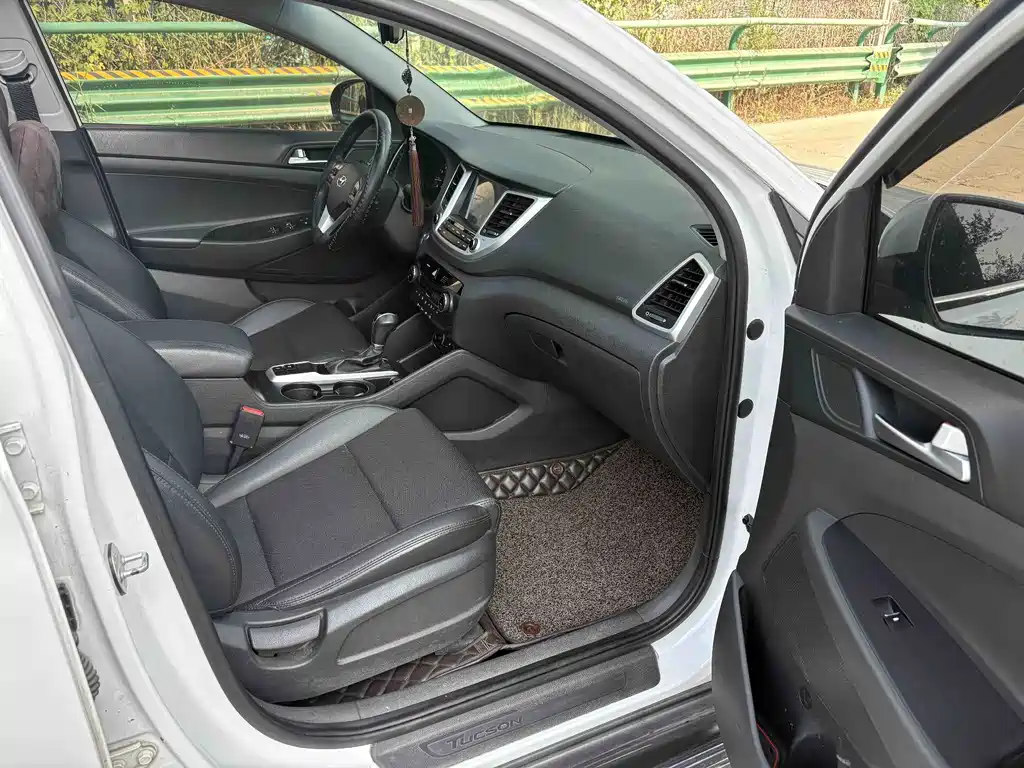 Hyundai Tucson 2016 — фото 14