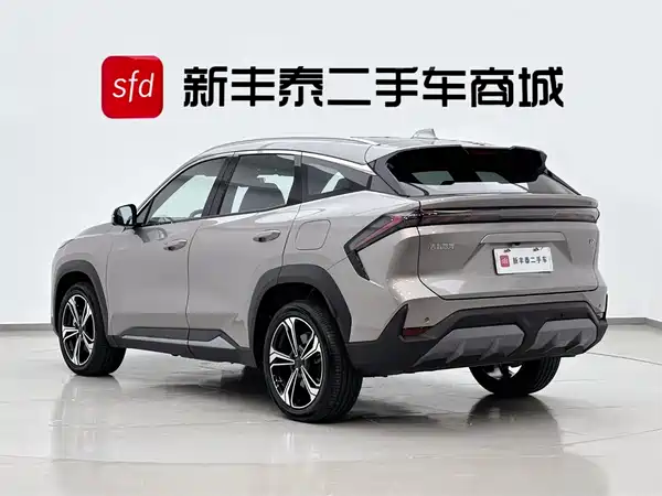 Geely Galaxy L7 2024