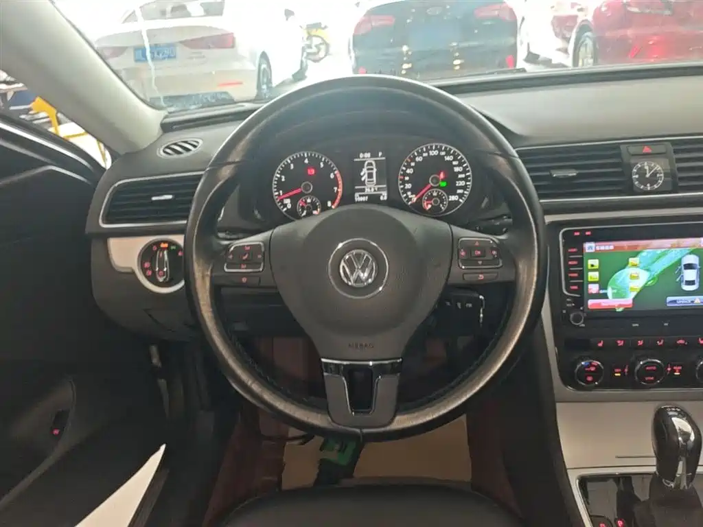 Volkswagen Passat 2016 — фото 11
