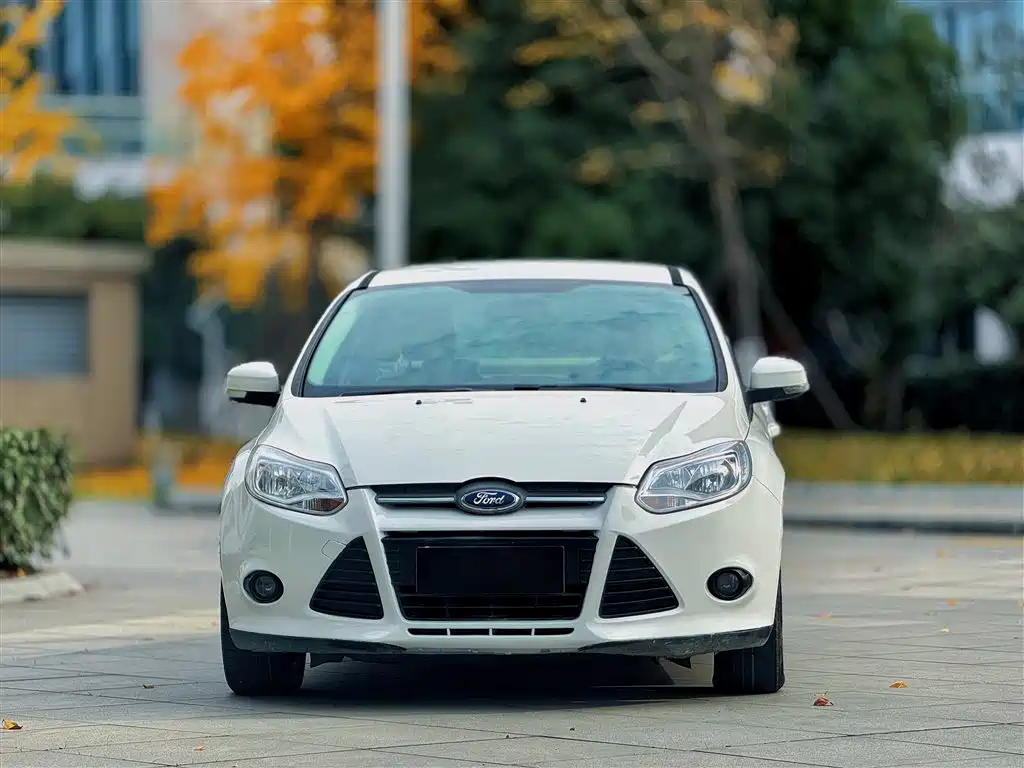 Ford Focus 2015 — фото 2