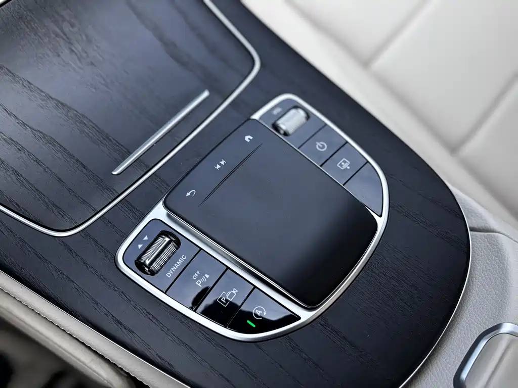 Mercedes-Benz E-Class 2022 — фото 19