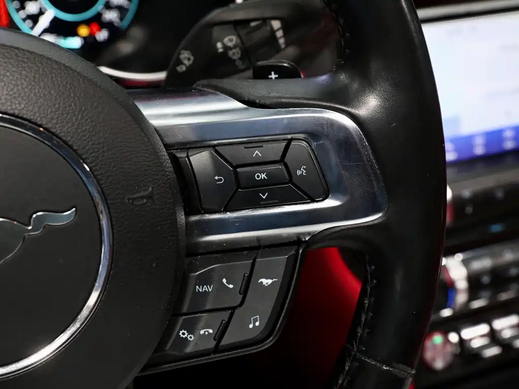 Ford Mustang 2020 — фото 20