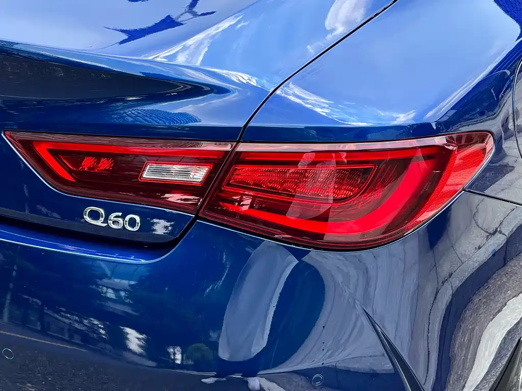 Infiniti Q60 2019 — фото 38