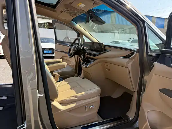 Buick GL8 2020