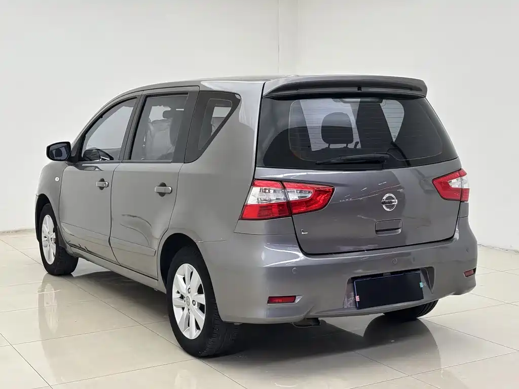 Nissan Livina 2015 — фото 6