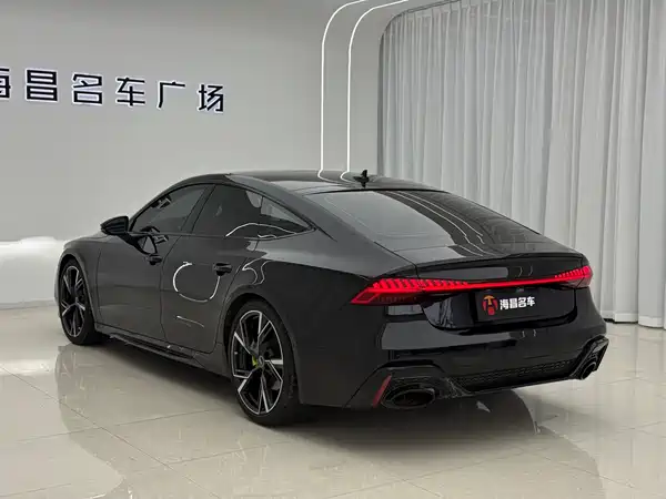 Audi A7 2024
