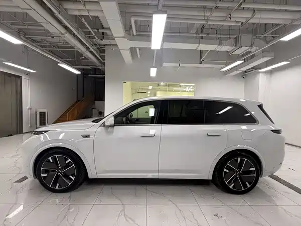 Li Auto L9 2025