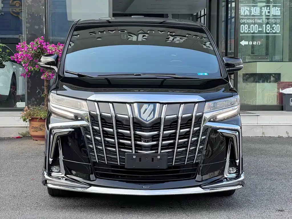 Toyota Alphard 2022 — фото 2