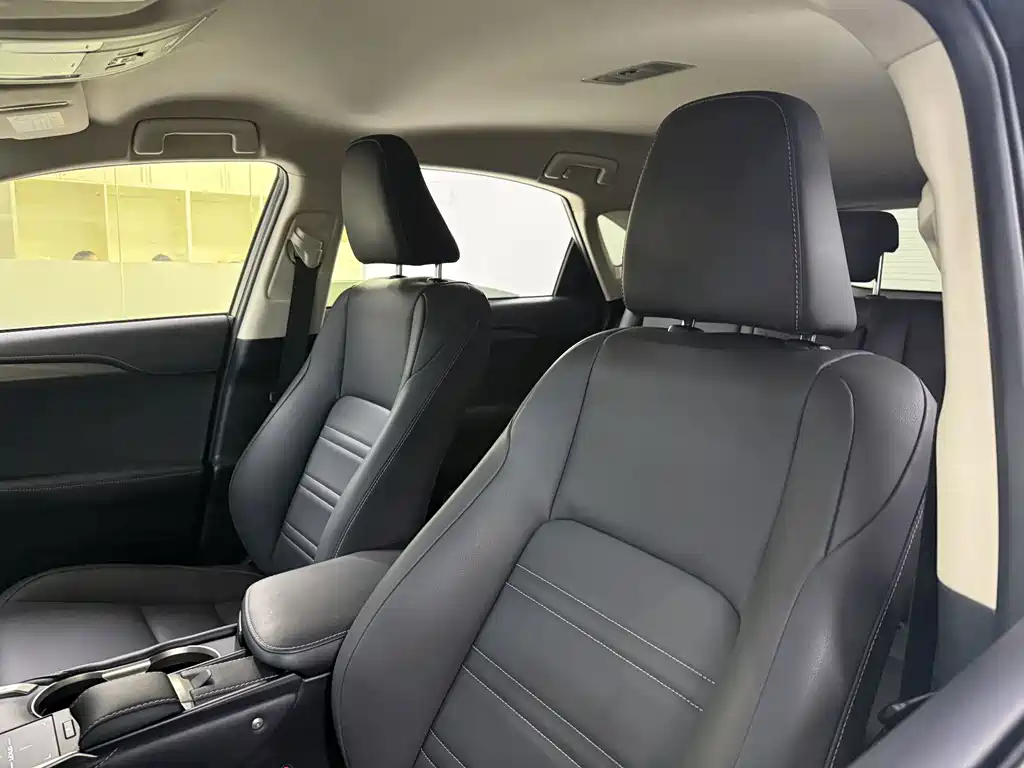 Lexus NX 2020 — фото 12