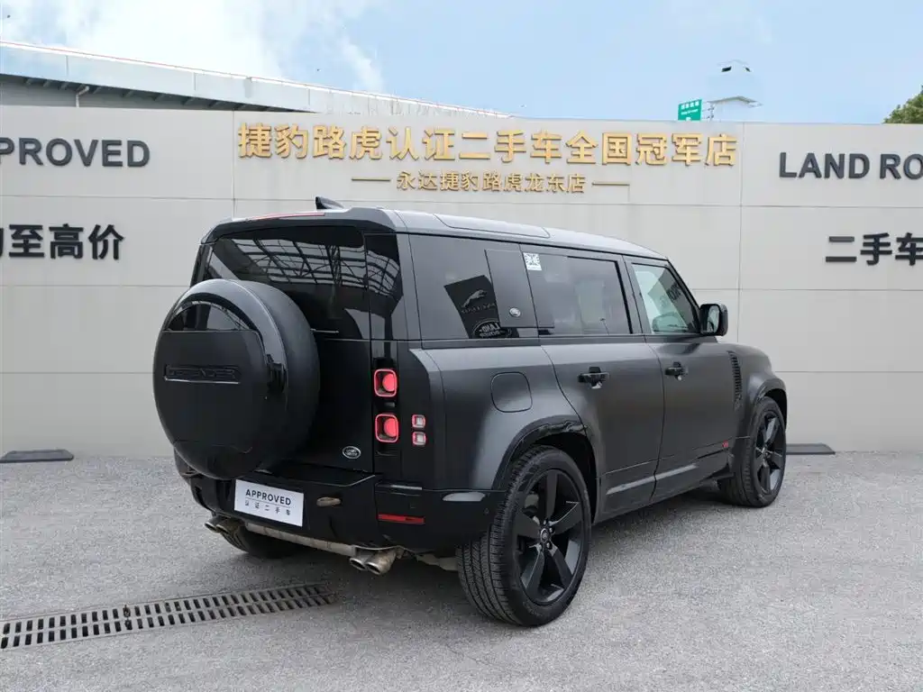 Land Rover Defender 2024 — фото 8