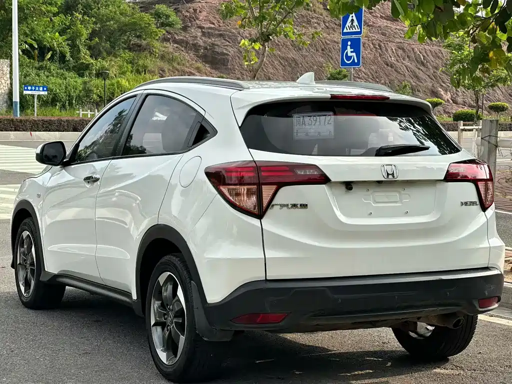 Honda Vezel 2018 — фото 9