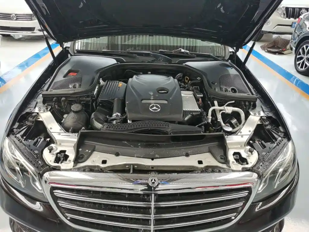 Mercedes-Benz E-Class 2019 — фото 20