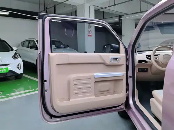Geely Galaxy Panda 2023