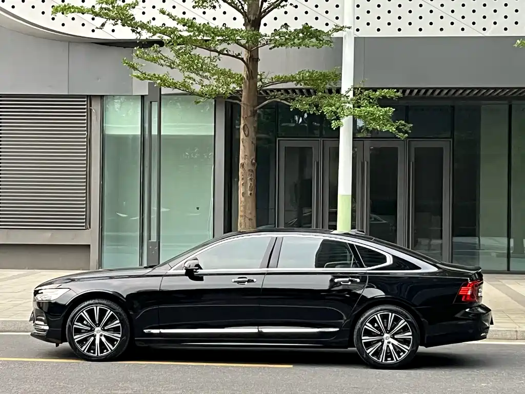 Volvo S90 2022 — фото 9