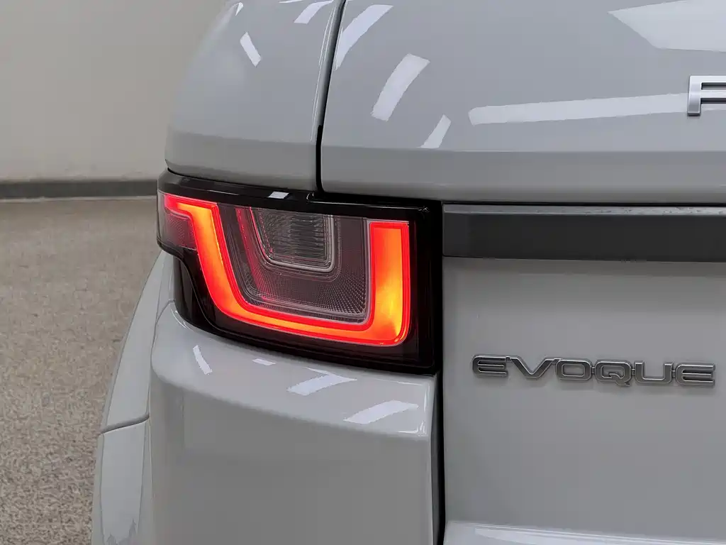 Land Rover Evoque 2016 — фото 10