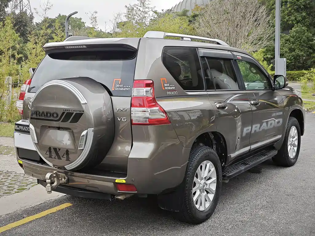 Toyota Prado 2016 — фото 7