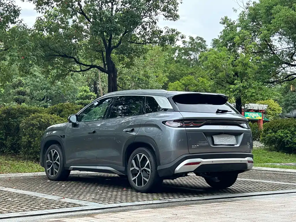 BYD Song L DM-i 2025 — фото 16