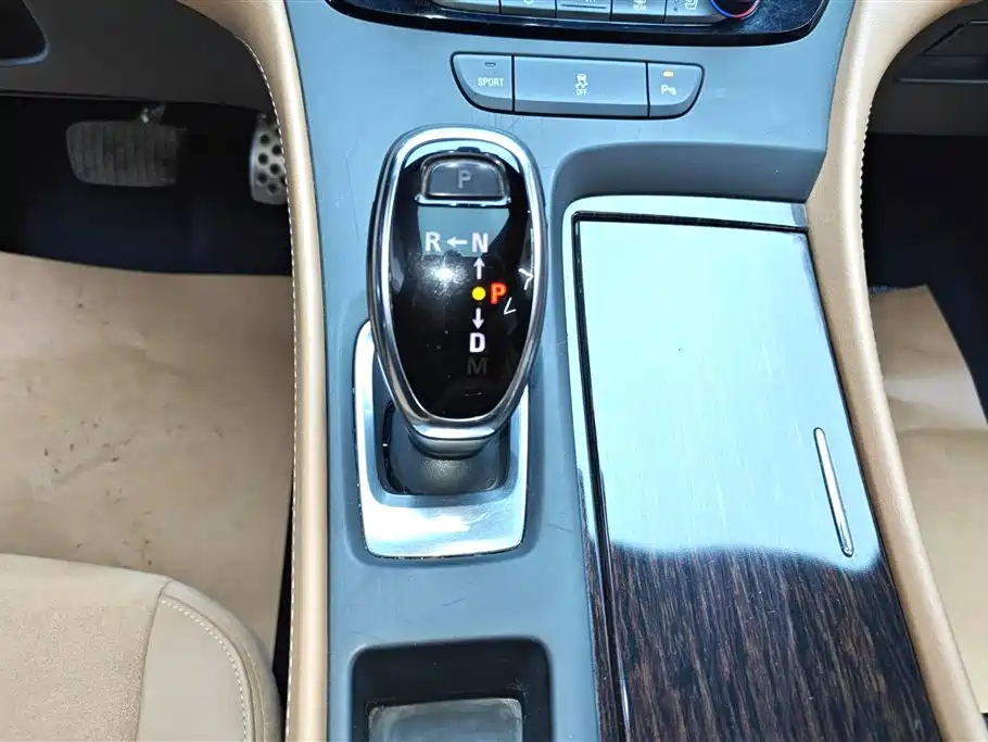 Buick LaCrosse 2016 — фото 16