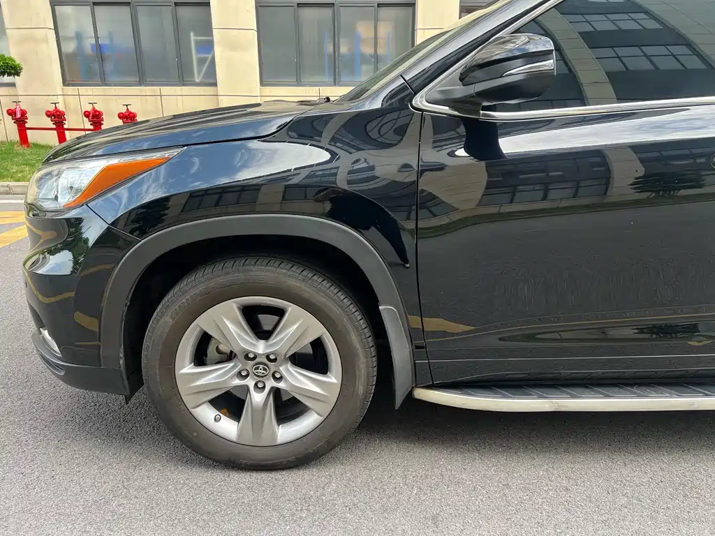 Toyota Highlander 2018 — фото 4