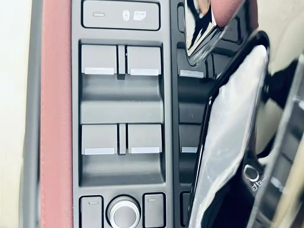 Land Rover Evoque — фото 19