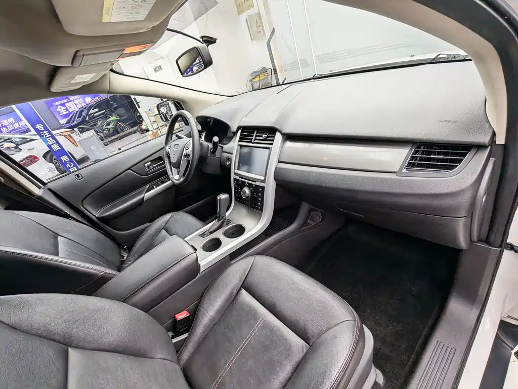 Ford Edge 2015 — фото 12