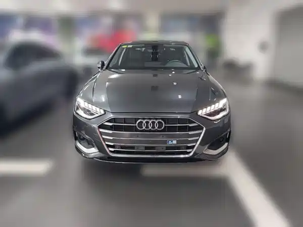 Audi A4L 2021