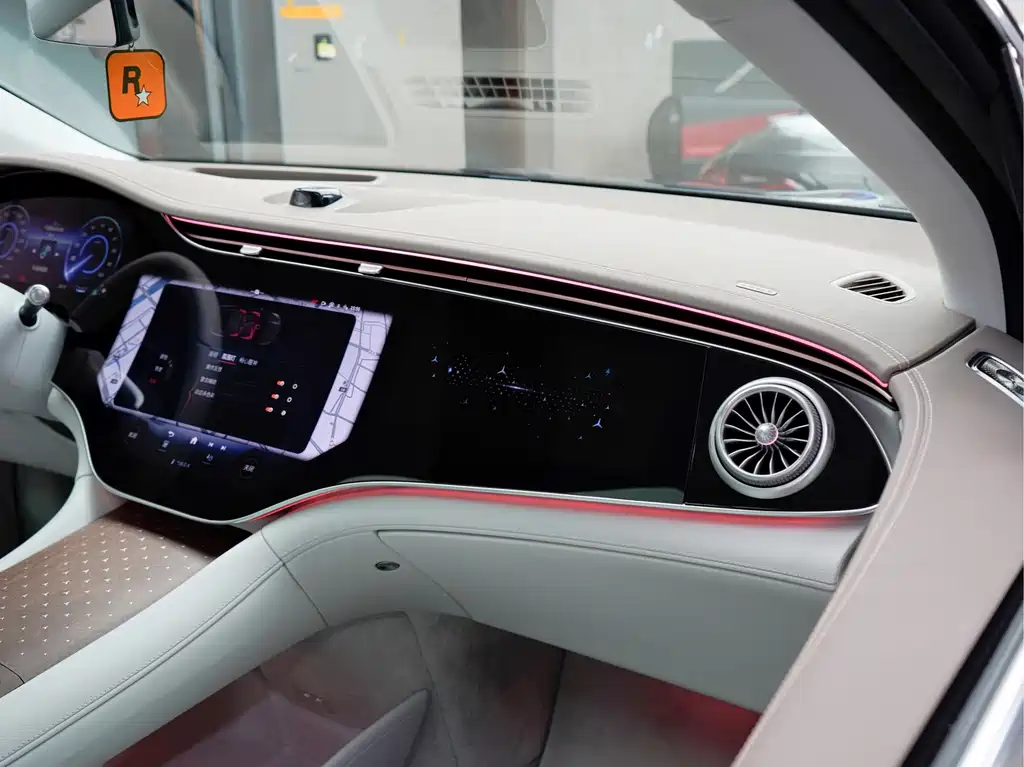 Mercedes-Benz EQS SUV 2023 — фото 20
