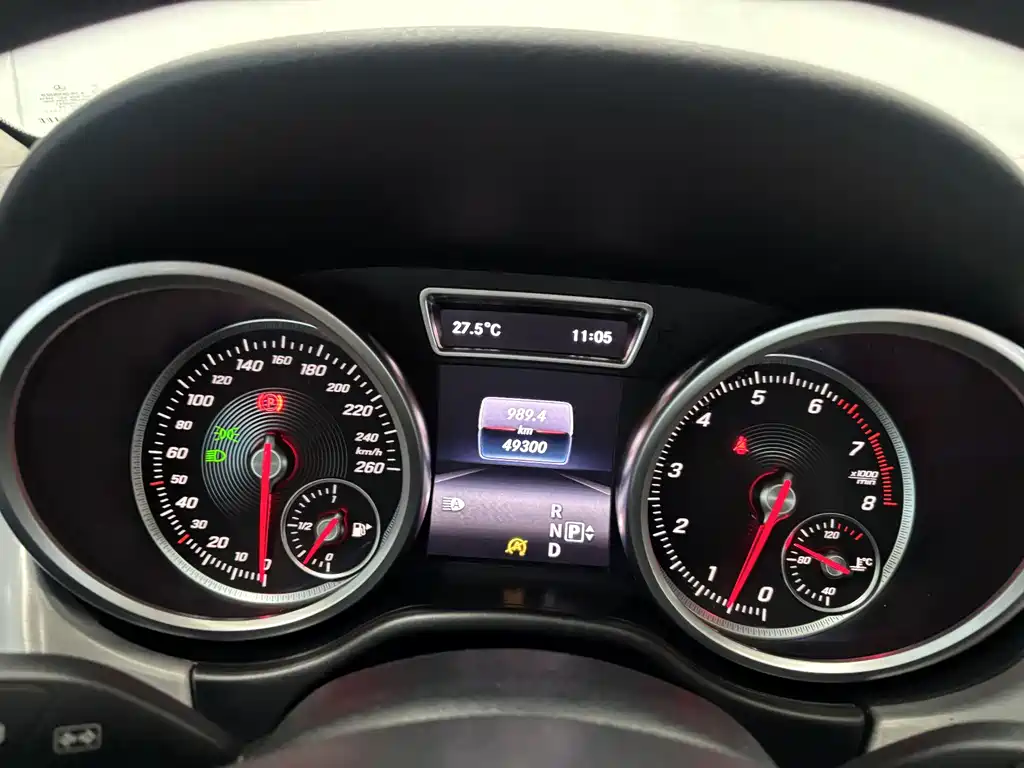 Mercedes-Benz GLE 2016 — фото 16