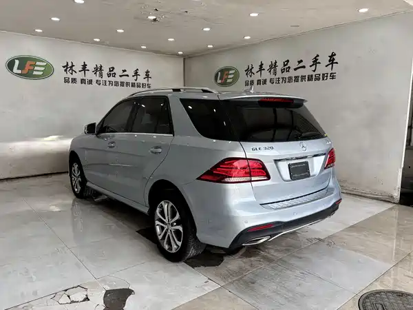Mercedes-Benz GLE 2016