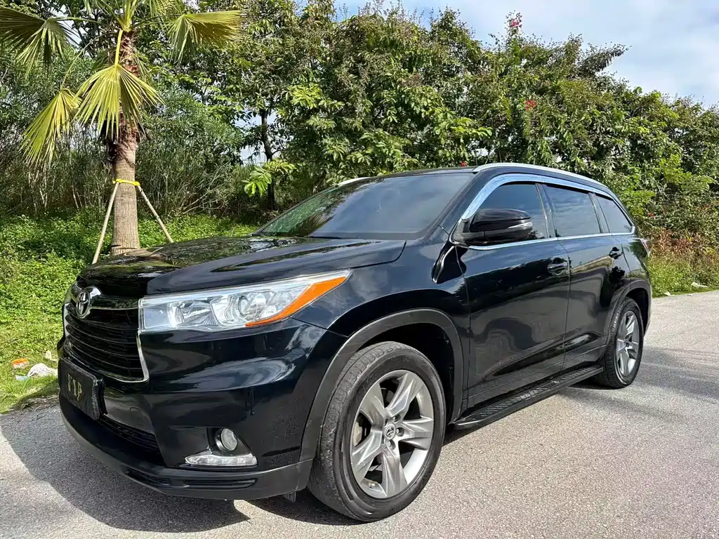 Toyota Highlander 2016 — фото 1