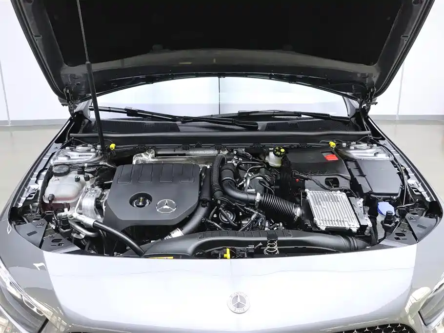 Mercedes-Benz A-Class 2025 — фото 12