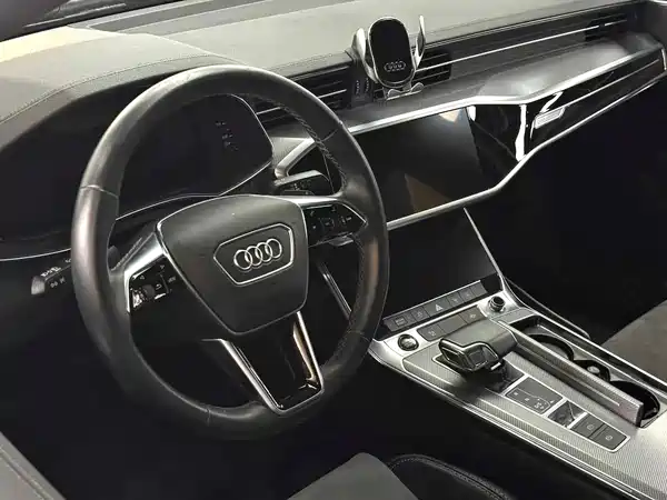 Audi A6L 2021