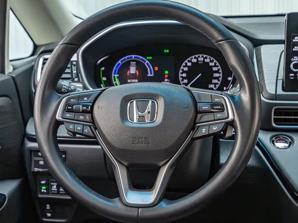 Honda Elysion 2023 — фото 13
