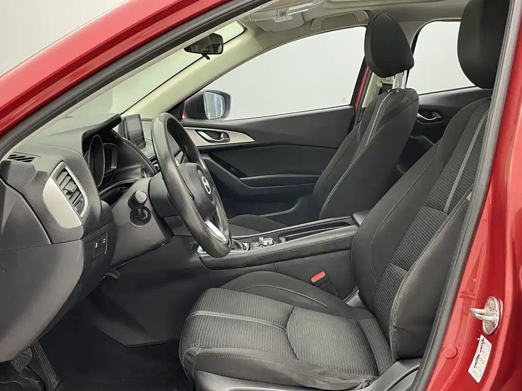 Mazda 3 Axela 2017 — фото 12