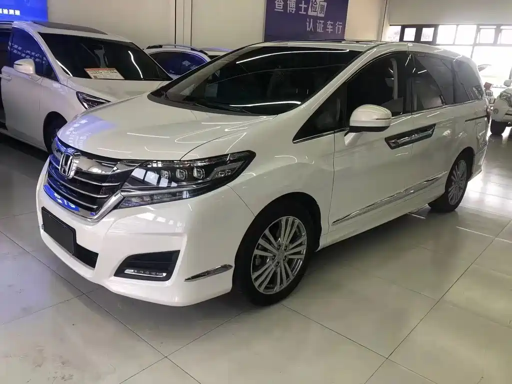 Honda Elysion 2018 — фото 1