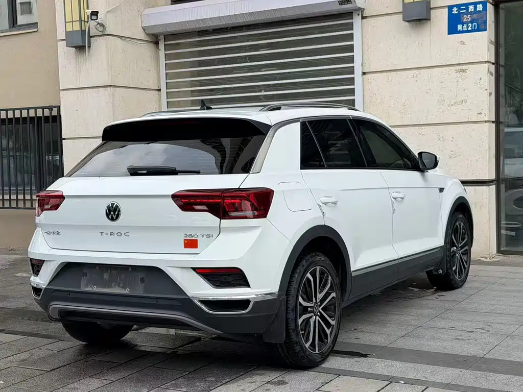 Volkswagen T-Roc 2022 — фото 13