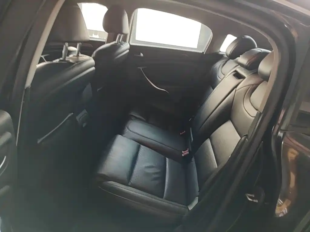 Citroën C5 2015 — фото 17