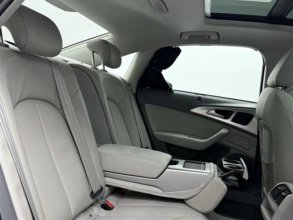 Audi A6L 2015 — фото 12