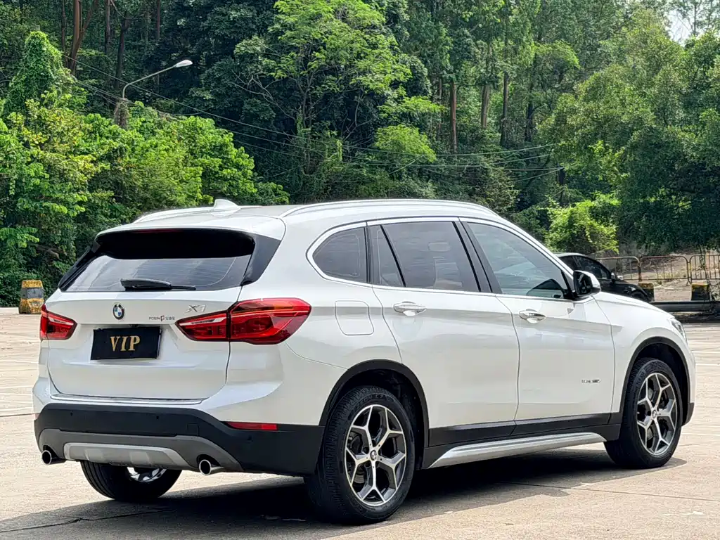 BMW X1 2017 — фото 4