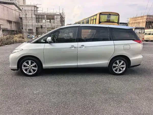 Toyota Previa 2012